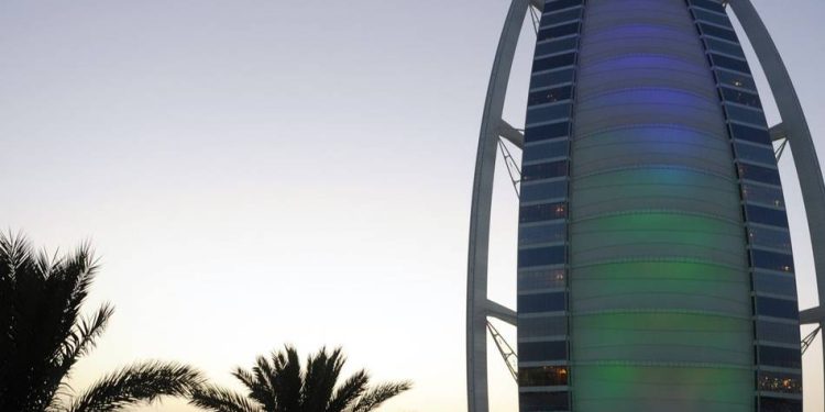 datenanalyse:-viele-sonnenziele-sind-im-herbst-guenstiger-–-aber-nicht-alle