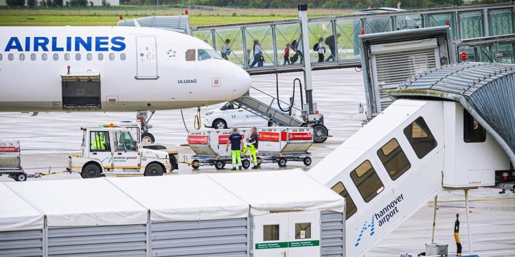 aufnahmeprogramme:-afghanen-reisen-nach-erfolgreicher-klage-ein