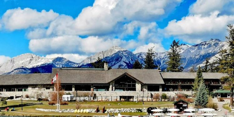 kanada:-bei-den-metis-und-ihren-weissen-bisons