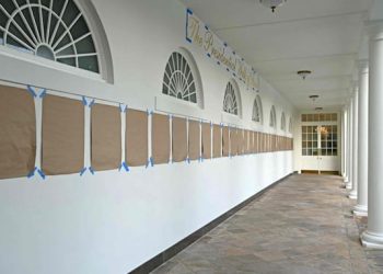 trump-richtet-„walk-of-fame“-im-weissen-haus-ein-–-und-spottet-ueber-biden