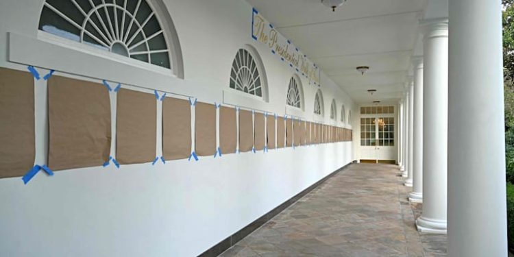 trump-richtet-„walk-of-fame“-im-weissen-haus-ein-–-und-spottet-ueber-biden