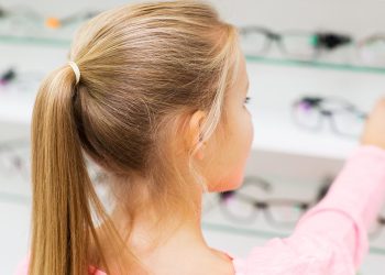 warum-immer-mehr-kinder-eine-brille-brauchen