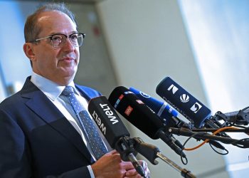 nach-zwischenfaellen-in-europa:-dobrindt-plant-drohnenabwehrzentrum