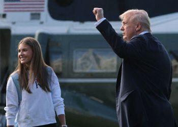 Neue Bekleidungsmarke gestartet: Trump betreibt Marketing für Enkelin vor dem Weißen Haus