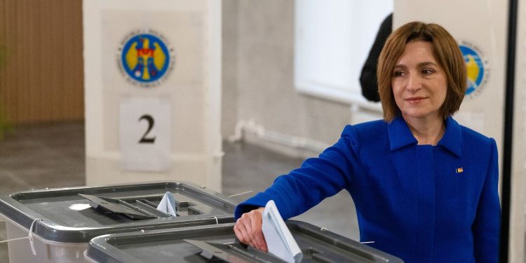 Wahl unter Störfeuer aus Moskau: Proeuropäische Regierungspartei in Moldau unerwartet klar vorn