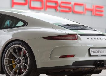 indexueberpruefung:-porsche-ag-fliegt-aus-dem-dax