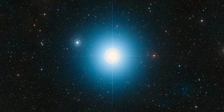 fomalhaut-–-einer-der-hellsten-sterne-am-himmel