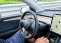 neue-us-ermittlungen-zu-teslas-„autopilot“-software