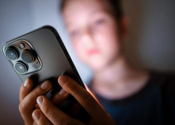 so-koennen-eltern-ihre-kinder-vor-cybergrooming-schuetzen