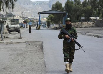 nach-luftangriff-auf-kabul:-grenzgefechte-zwischen-pakistan-und-afghanistan