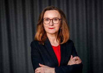 db-cargo:-evg-fordert-abberufung-von-vorstaendin-nikutta