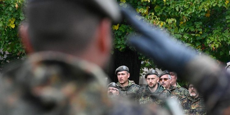 per-los-zum-wehrdienst:-csu-verteidigt-plaene