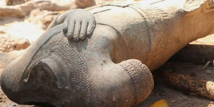 kambodscha:-archaeologen-finden-uralten-buddha-torso
