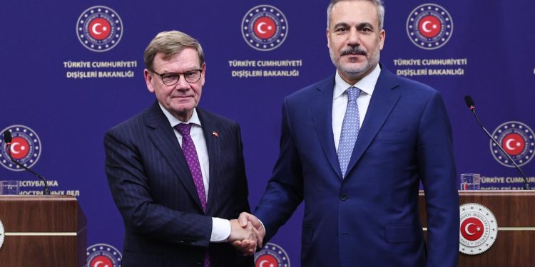 wadephul-in-der-tuerkei:-schulterschluss-statt-misstoene
