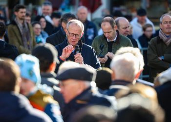 brandmauer-debatte:-cdu-spitze-beraet-bei-klausur-ueber-umgang-mit-afd