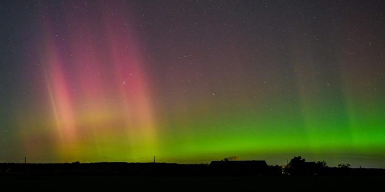 polarlichter-im-norden-und-osten-deutschlands-gut-zu-sehen