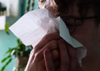 warum-niesen-einige-menschen-so-laut?