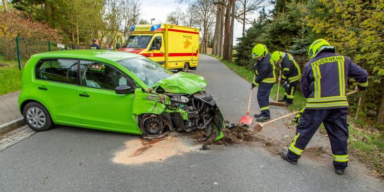verkehrssicherheit:-verletzungsrisiko-fuer-frauen-im-auto-ist-hoeher