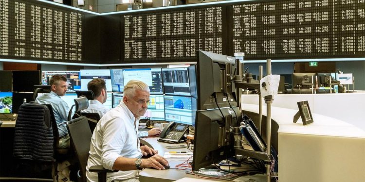 marktbericht:-gespanntes-warten-vor-wichtigen-bilanzen