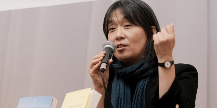 literaturnobelpreistraegerin-han-kang:-auf-der-suche-nach-der-sprache-des-vertrauens