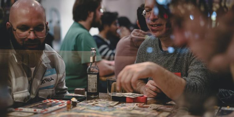 brettspiel-treffen-bringen-die-menschen-in-den-staedten-zusammen