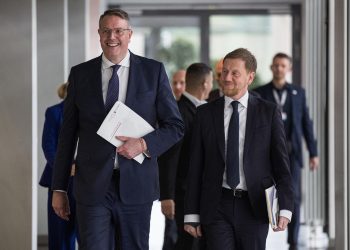 ministerpraesidenten-fordern-lockerung-beim-verbrenner-aus