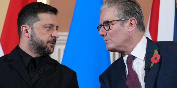 grossbritannien-draengt-auf-nutzung-russischen-vermoegens-fuer-die-ukraine
