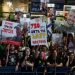 zehntausende-demonstrieren-in-israel-fuer-rueckgabe-der-toten-geiseln