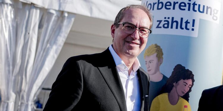 dobrindt-will-schueler-auf-katastrophen-und-kriegsfall-vorbereiten