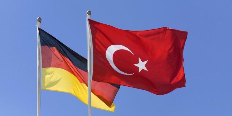 merz-besuch-in-der-tuerkei:-dialog-statt-kritischer-toene?