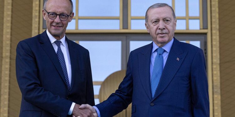 merz-in-der-tuerkei-–-deutsch-tuerkische-beziehungspflege