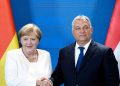 Vorstellung ihrer Memoiren: Merkel besucht Orban