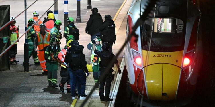 england:-mehrere-menschen-in-zug-richtung-london-niedergestochen