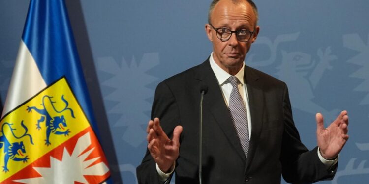 merz-sieht-fuer-syrer-keinen-grund-mehr-fuer-asyl