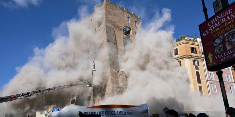 mittelalterlicher-turm-in-rom-stuerzt-ein-–-ein-toter
