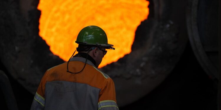 klingbeil-will-kriselnden-stahlherstellern-helfen