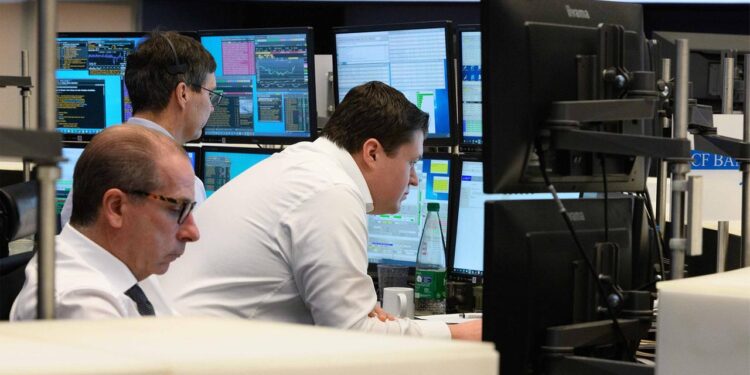 marktbericht:-dax-steckt-im-minus-fest