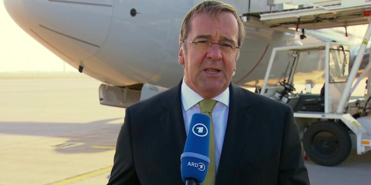 pistorius-will-trotz-problemen-beim-digitalfunk-an-zeitplan-festhalten