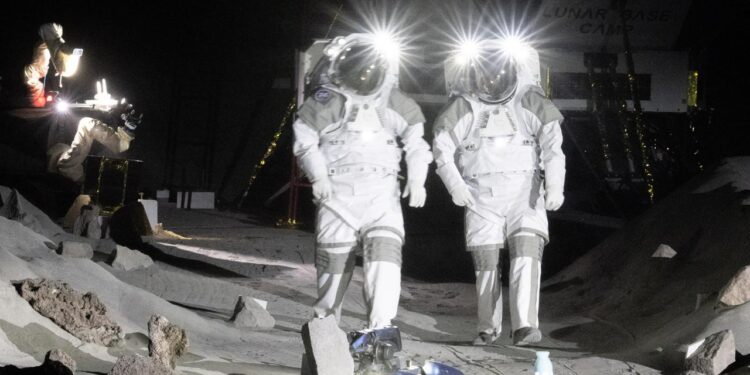 trainingshalle-„luna“-fuer-mondmissionen-eingeweiht