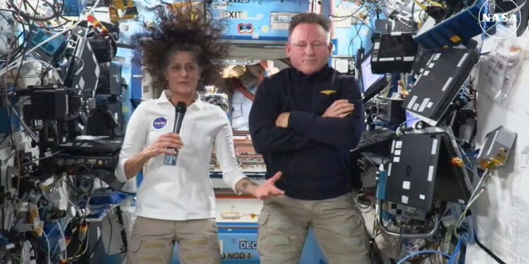 halbes-jahr-im-all:-gestrandete-astronauten-sind-zuversichtlich