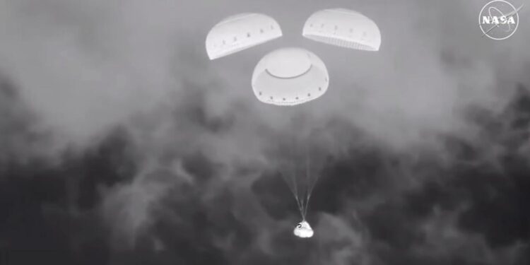 „starliner“-kapsel-zurueck-auf-der-erde
