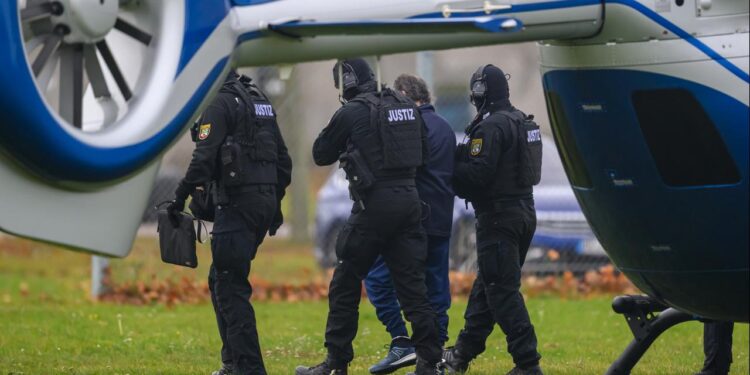 todesfahrer-von-magdeburg-raeumt-ein,-wagen-gefahren-zu-haben