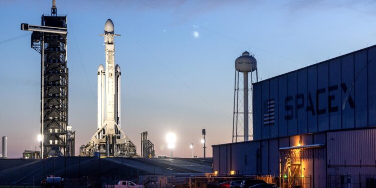 raumfahrt:-spacex-und-der-satellitenstau