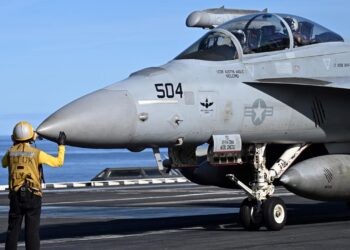 usa-verschaerfen-mit-flugzeugtraeger-verlegung-spannungen-mit-venezuela