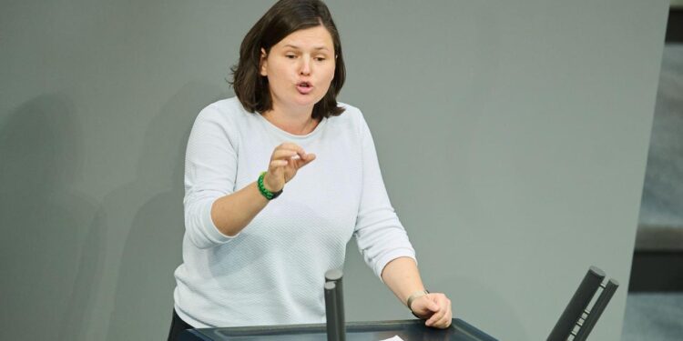 wehrdienst-kompromiss-der-regierung-stoesst-auf-kritik