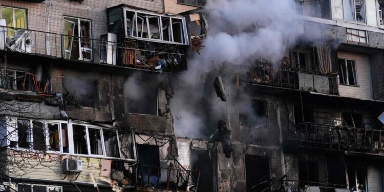 krieg-gegen-die-ukraine:-mehrere-tote-bei-angriffen-auf-kiew