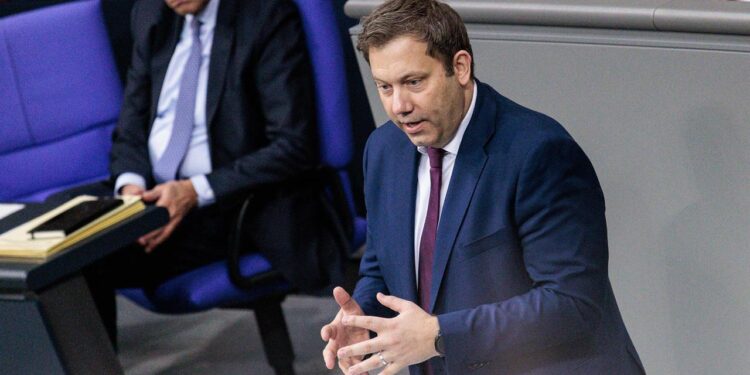 klingbeil-verteidigt-aktivrente-bei-debatte-im-bundestag