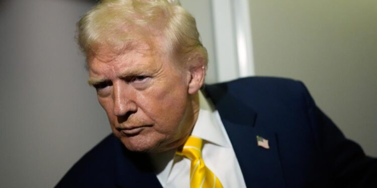 trump-kuendigt-milliarden-klage-gegen-bbc-an