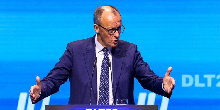 „deutschlandtag“:-merz-wirbt-fuer-rentenpaket-–-junge-union-bleibt-bei-nein