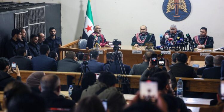 syrien-fuehrt-ersten-prozess-nach-toedlicher-gewalt-im-maerz